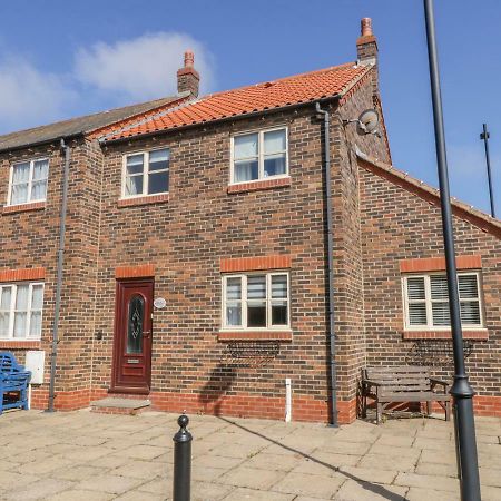 Abrahams Cottage 惠特比 外观 照片