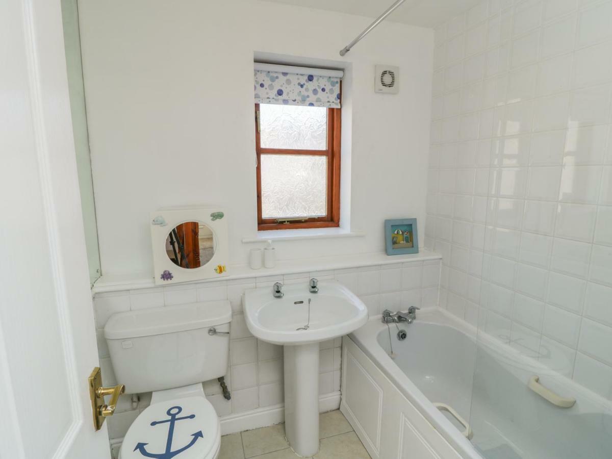 Abrahams Cottage 惠特比 外观 照片