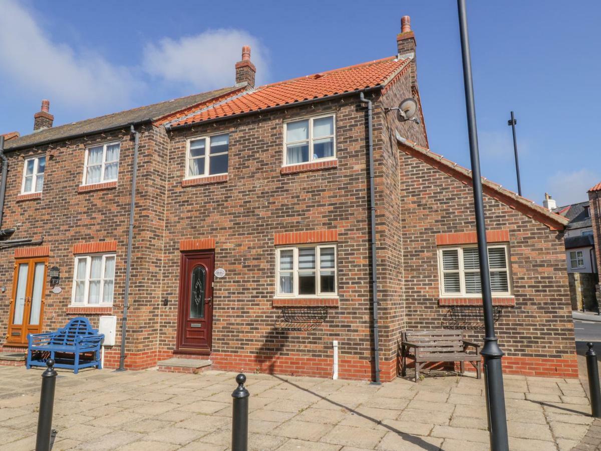 Abrahams Cottage 惠特比 外观 照片