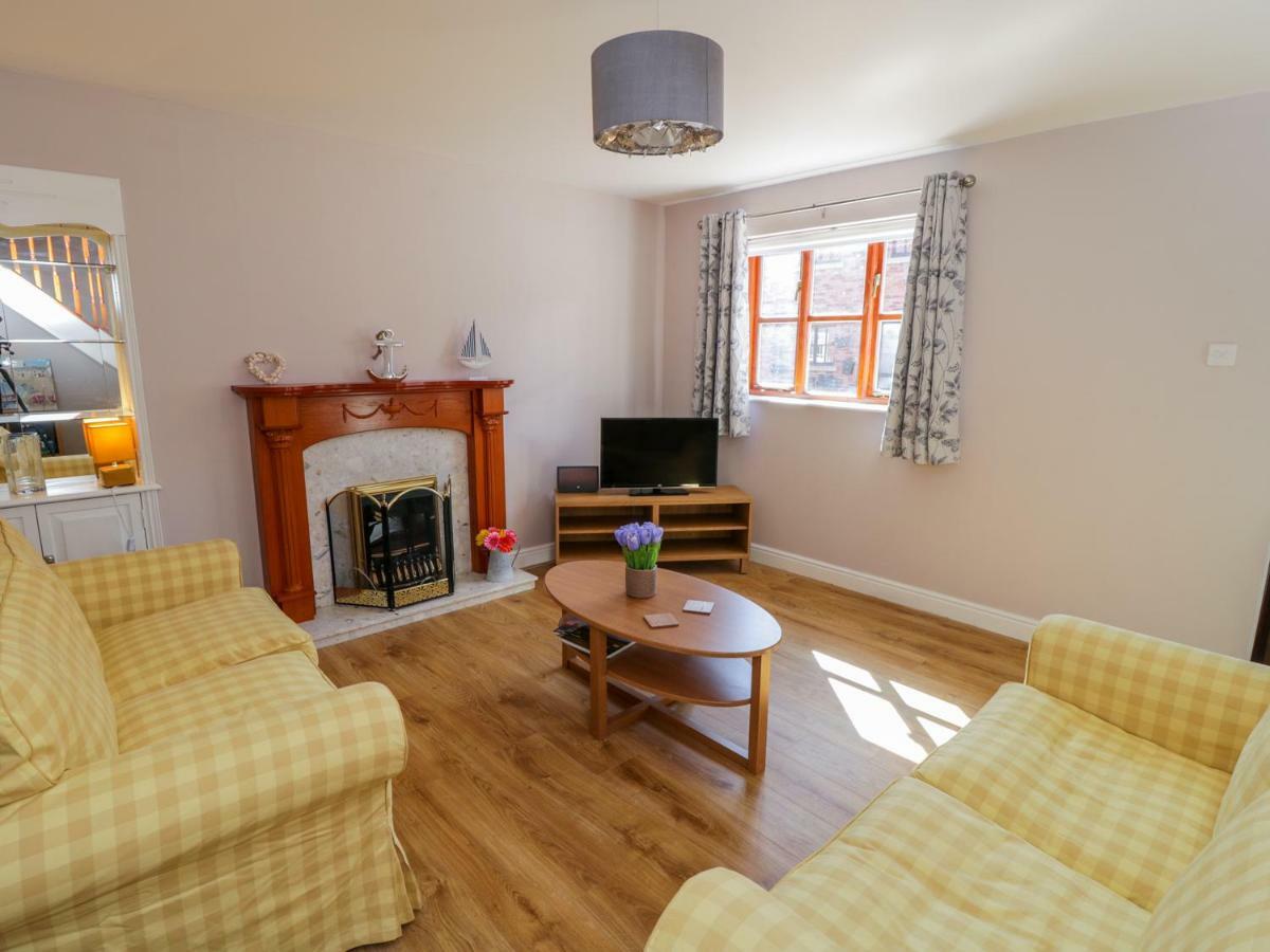 Abrahams Cottage 惠特比 外观 照片